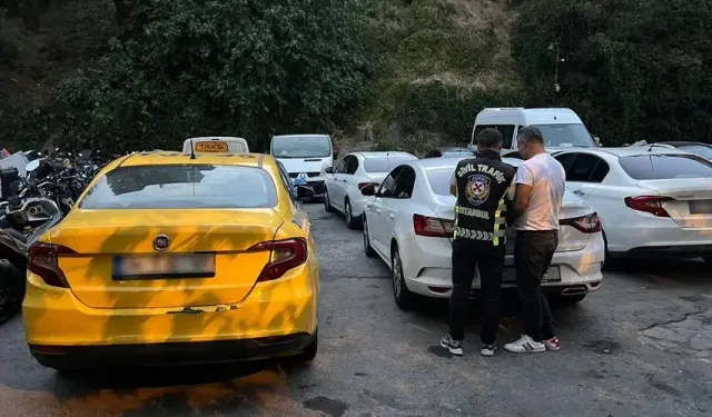 Hastanenin ambulans çıkışını kapatan taksiciye ceza
