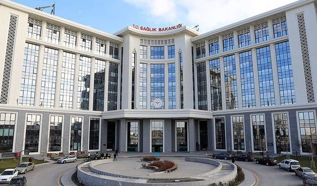 Hekimler 26 Haziran’da bakanlık önünde eylem yapacak