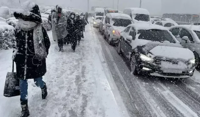 Kara kış 'La Nina' ile kapıyı çalacak! 39 ilimize birden kar geliyor