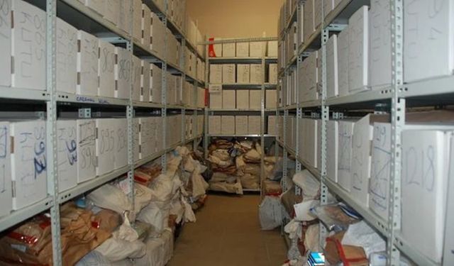 Adliyede 25 kilo altın, 50 kilo gümüş buhar oldu