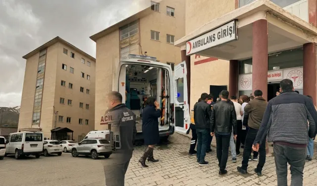 Hakkari'de sağlık çalışanına şiddet: Psikolog kurum içinde bıçaklandı!