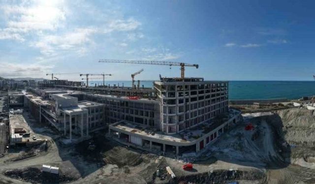 Rize'de dev hastane projesinde sona yaklaşıldı: Yatak kapasitesi ve ameliyathane sayısı dudak uçuklatıyor