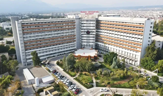 Bu Hastanede Bir Doktor, Meslektaşlarını Milyonlarca Lira Dolandırdı