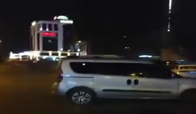 Hastaneye ateş açıp, o anları kaydettiler...
