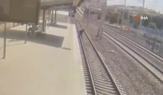 Tren raylarına atlayan doktor yaşamını yitirdi