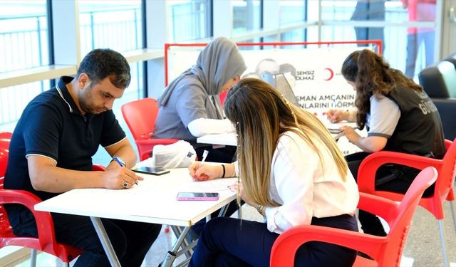 Mersin Şehir Eğitim ve Araştırma Hastanesi'nde Anlamlı Kan Bağışı Etkinliği