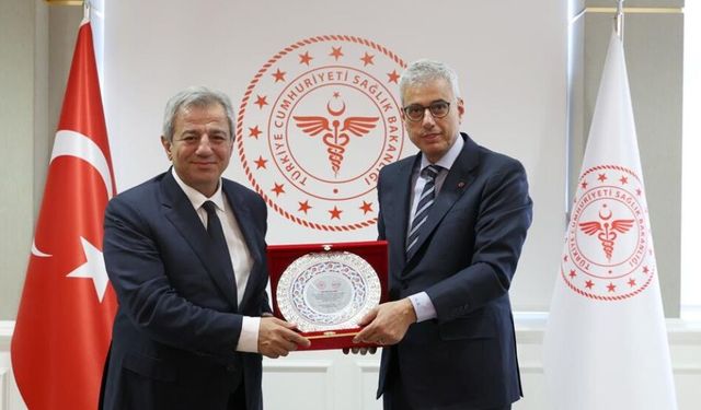 Sağlıkta bir ilk: Genel müdür görevdeyken emekliye ayrıldı