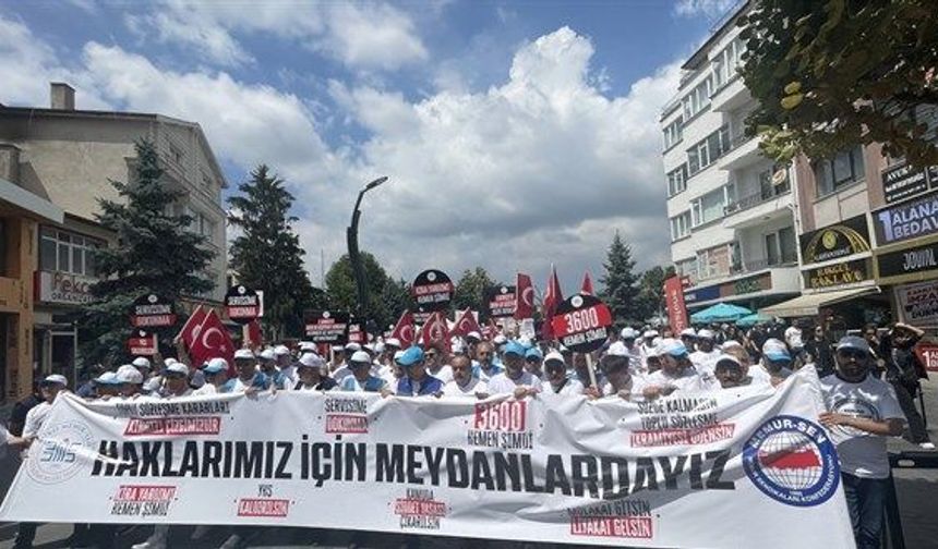 Memur-Sen'e bağlı sendikalar Bolu'dan Ankara'ya yürüyor