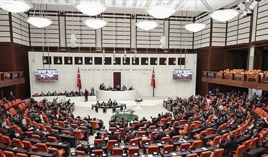 Ak Parti Teklifi Hazırladı: Doğum İzni Süresi Artıyor