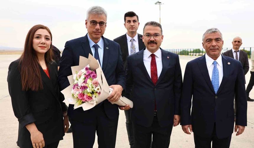 Sağlık Bakanı Prof. Dr. Kemal Memişoğlu, Iğdır’da