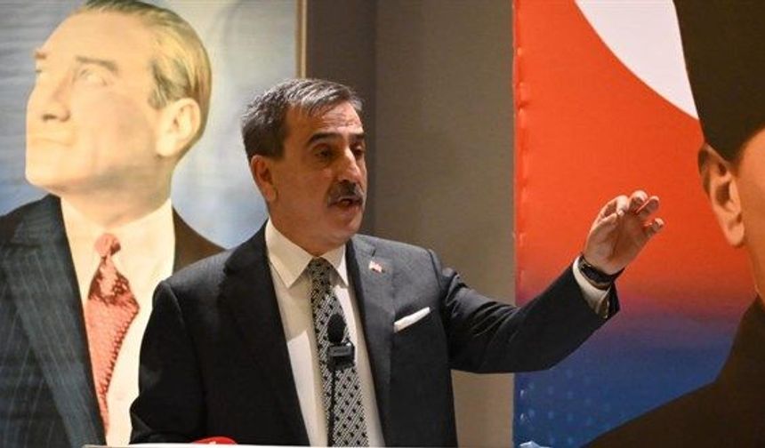 Hiç kimse iş bırakan Türkiye Kamu-Sen üyesine idari işlem tesis edemez. Tesis edenin de alnını karışlarım.