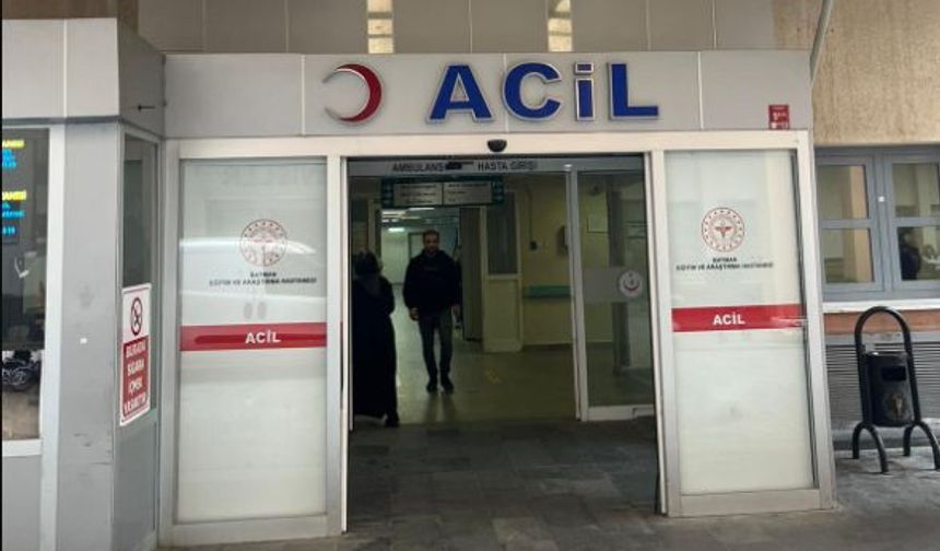 Batman Eğitim Ve Araştırma Hastanesi’nde Görevli Psikiyatri Hekimi Bıçaklandı • Batman Burada