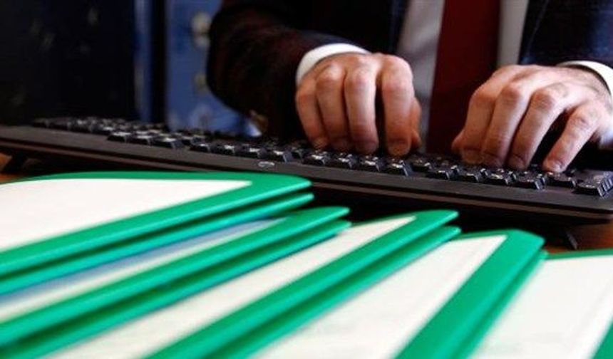 YÖK'ün İşçi-Memur Amirliği Kararına TÜRK-İŞ'ten Tepki