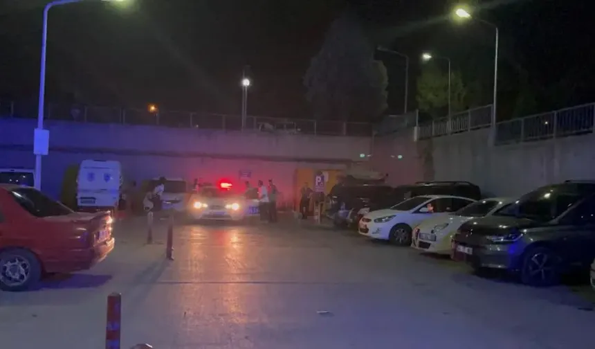 Hastanede Nöbetçi Eşini Silahla Vurdu