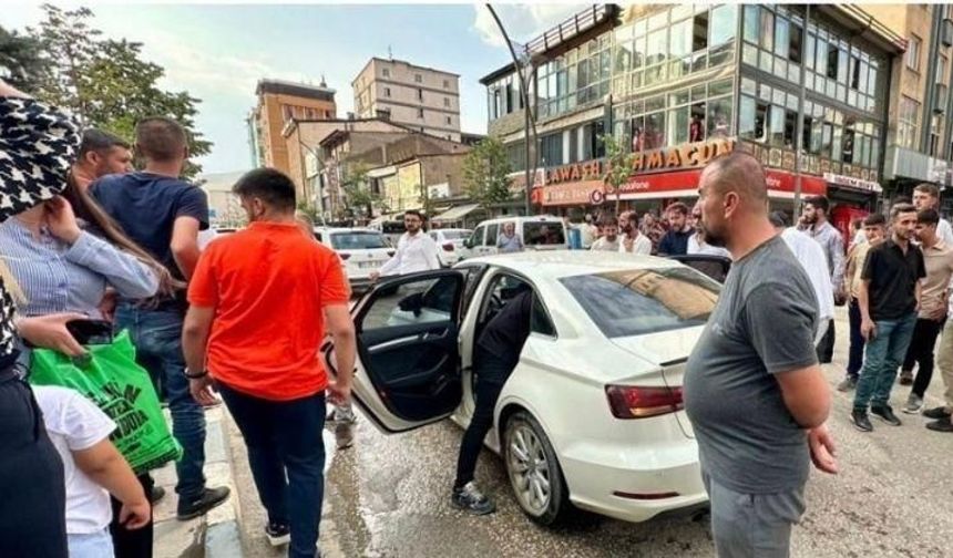 Yoldan geçen doktor 1 yaşındaki bebeğin hayatını kurtardı