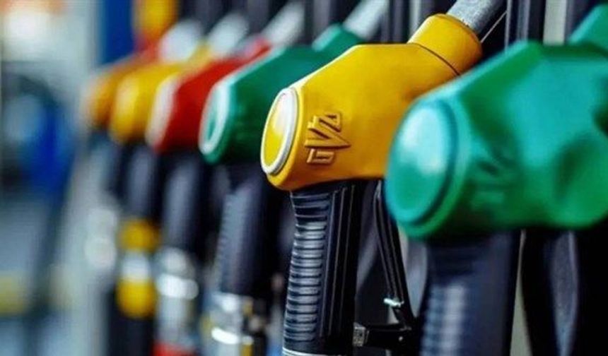 Benzine zam geldi, tabela değişti