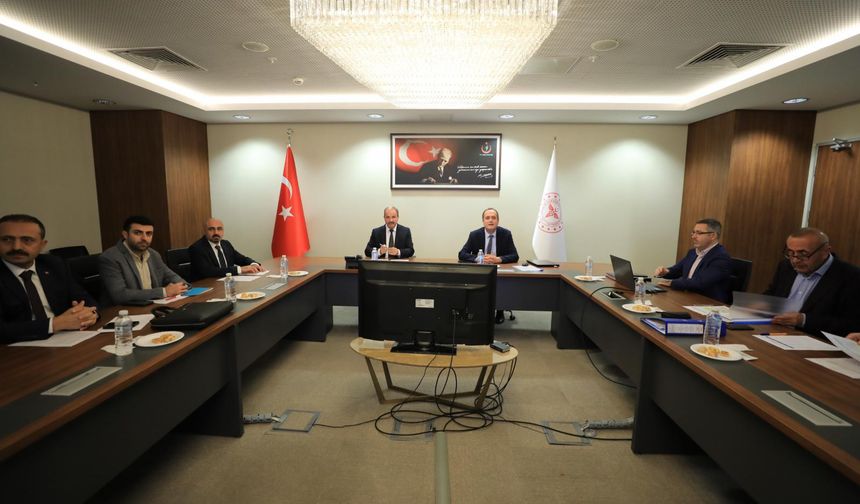 Sağlık Profesyonellerinin Talepleri KİK Toplantısında Konuşuldu