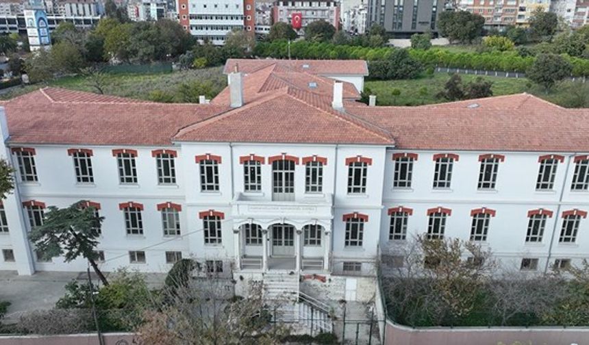 Balıklı Rum Hastanesi'ne operasyon: Profesör, eczacı ve tıbbi sekreter gözaltında