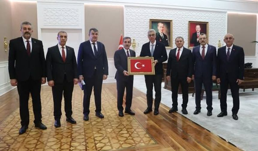 Türk Sağlık-Sen, sağlık çalışanlarının sorunlarını Kemal Memişoğlu’na iletti