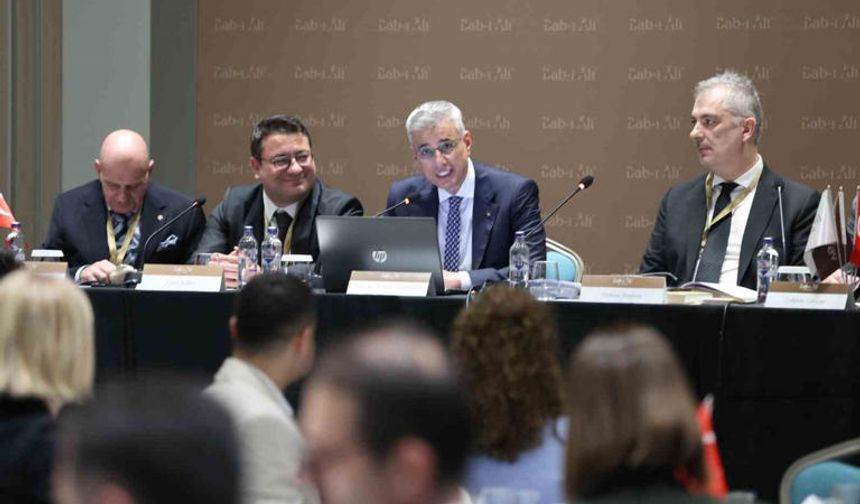 Memişoğlu: "Geleceğe yön veren bir sağlık sistemini inşa edeceğiz"