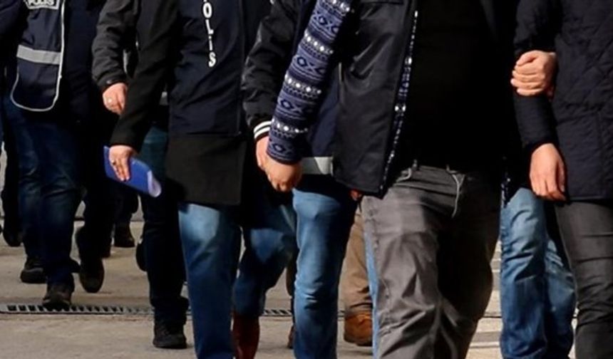 FETÖ operasyonu: Bakanlık çalışanı 93 kişiye gözaltı