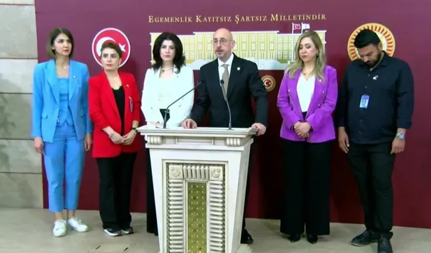 İyi Partili Poyraz: "Hemşire İstihdamı Mali Değil, Siyasi Bir Tercih"