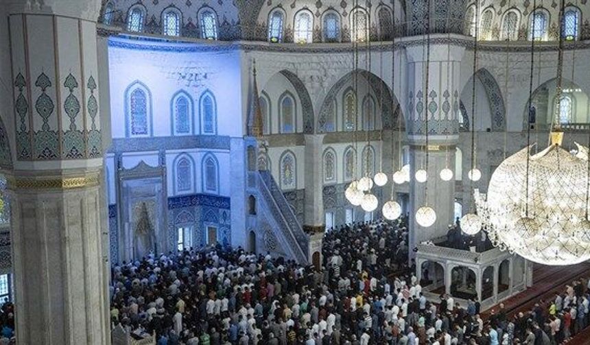 Türkiye Geneli Kurban Bayramı Namazı Vakitleri: İl İl Detaylı Liste