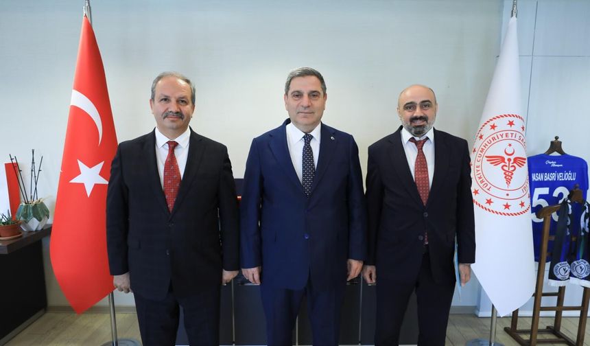Sağlık-Sen: Sağlık Profesyonellerinin İş ve Görev Tanımları Netleştirilmeli