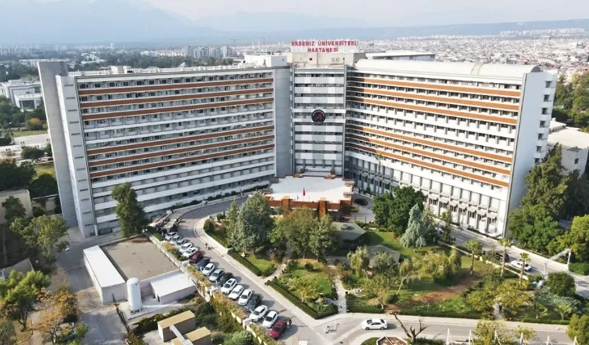 Bu Hastanede Bir Doktor, Meslektaşlarını Milyonlarca Lira Dolandırdı