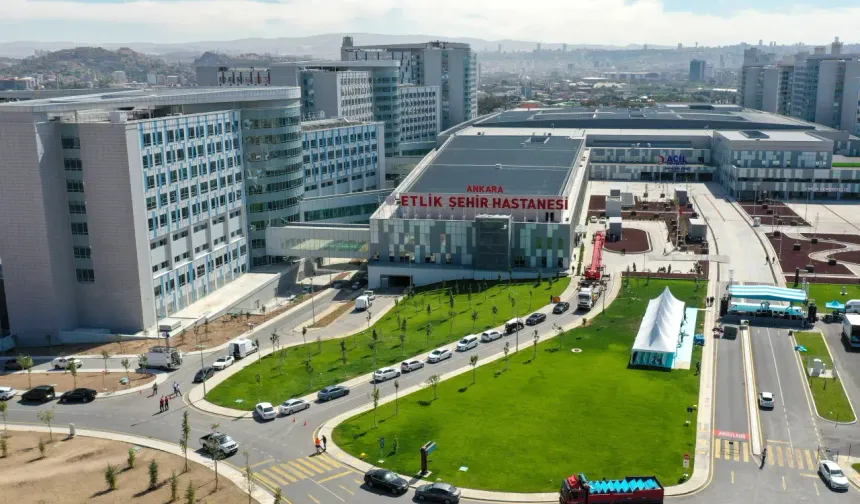 Etlik Şehir Hastanesi’nde yoğun bakım alarmı: “16 yatağa 5 hemşire