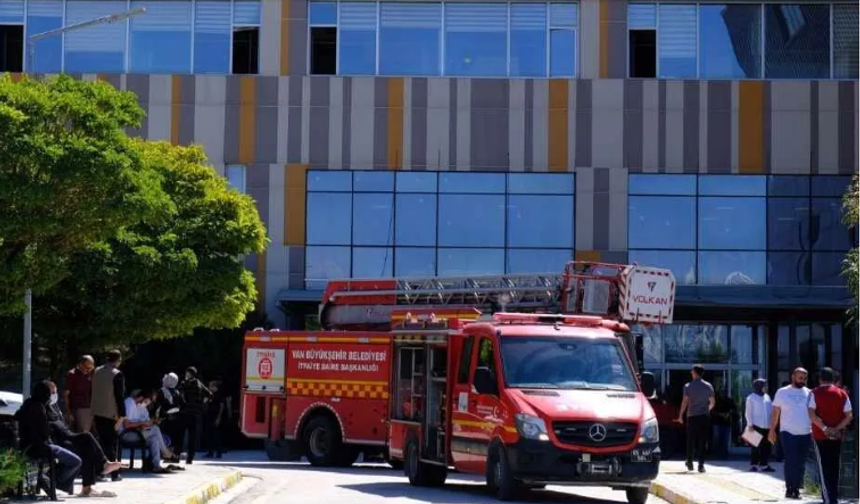 Eğitim ve Araştırma Hastanesi’nin kardiyoloji bölümünde yangın çıktı