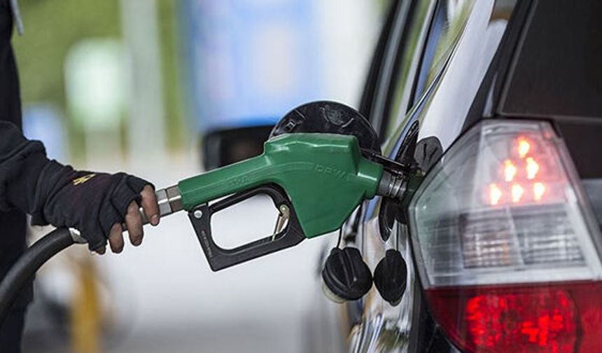 Motorin Fiyatları 100 TL Barajını Aştı: 4,68 TL Zam Yürürlüğe Girdi