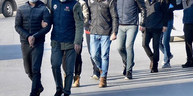 Sağlıkçıları ev sahibi yapma vaadiyle dolandırdılar: 12 gözaltı