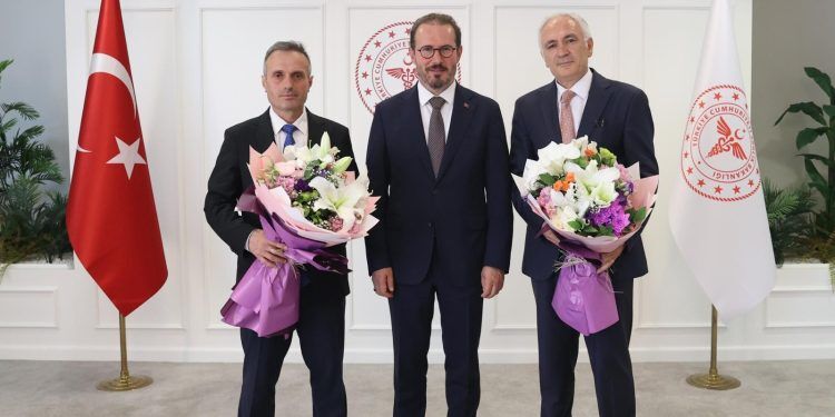 Sağlık Bakanlığı Türkiye İlaç ve Tıbbi Cihaz Kurumu Başkanı Değişti