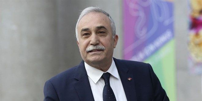 Sağlığın Tanınmış İsmi Ak Partiye Geçecek İddiası